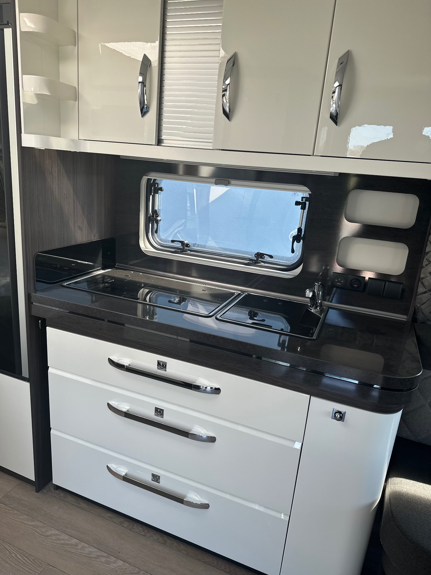 Hobby 650 UKF Prestige | Etagenbett  3