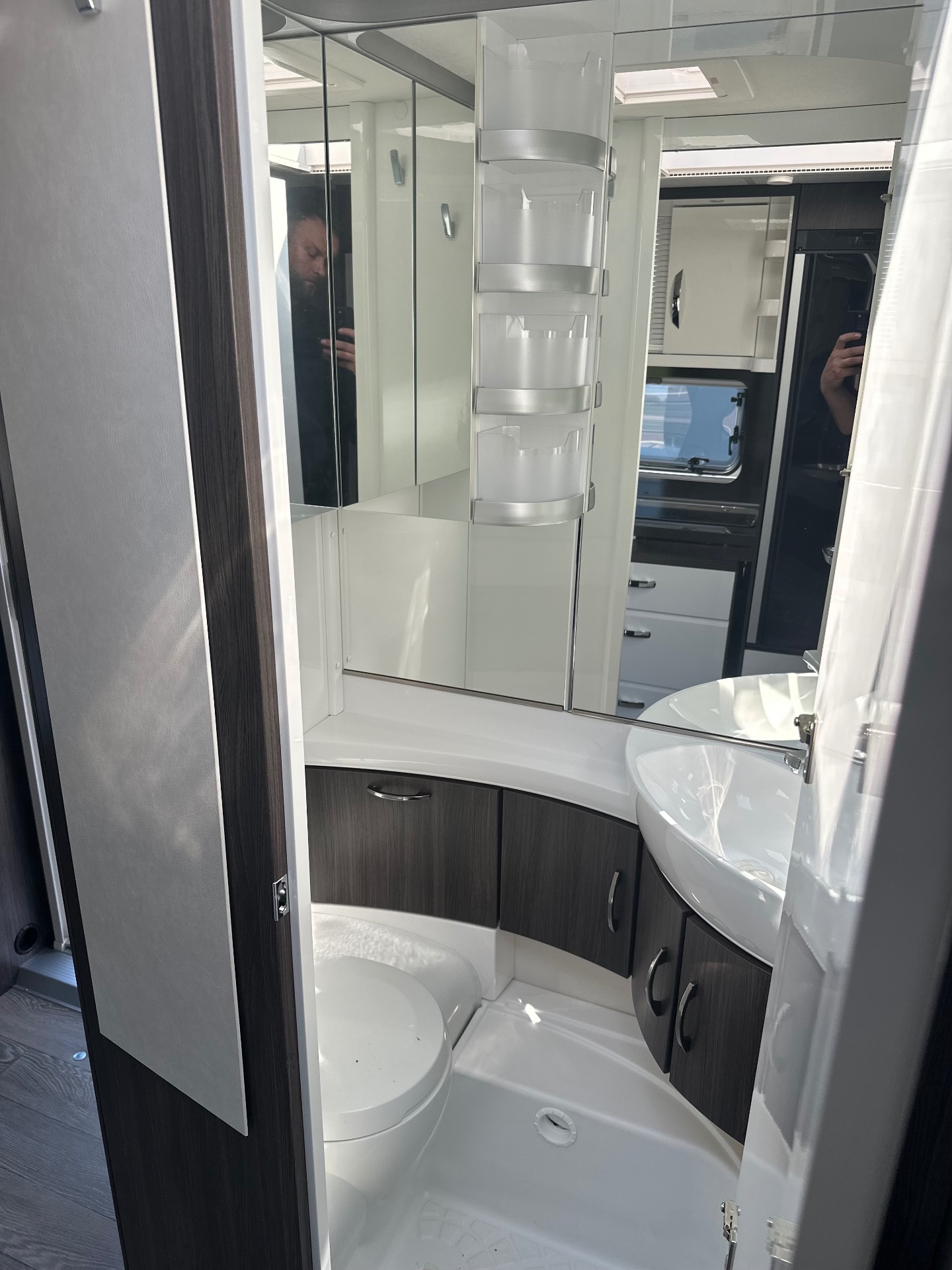 Hobby 650 UKF Prestige | Etagenbett  7