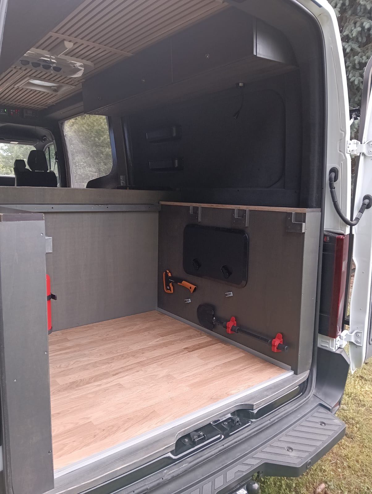 Nissan Interstar Wohnmobil 10
